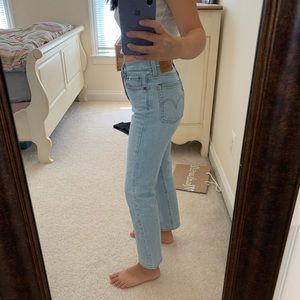 Levi’s wedgie straight jeans